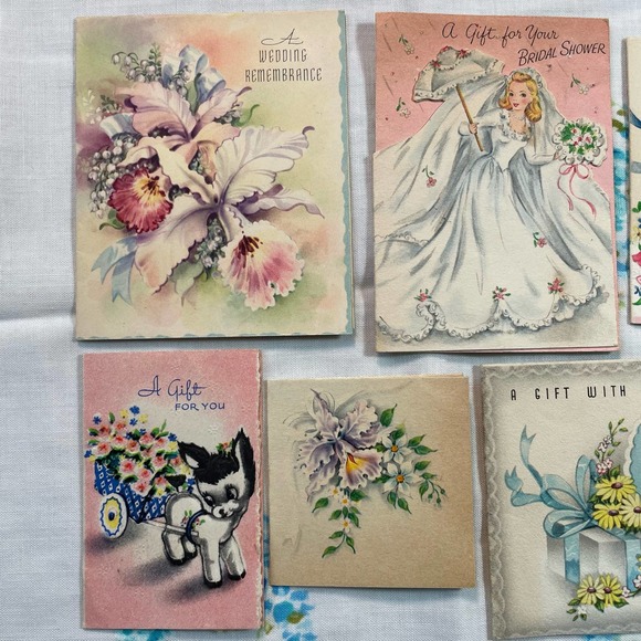 Lot of Kitsch Shower Cards and Wedding Cards - Picture 10 of 10